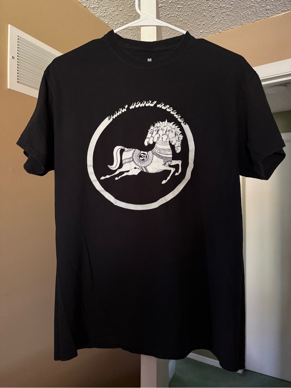 Dark Horse Records Circle Logo T-Shirt Black Medium